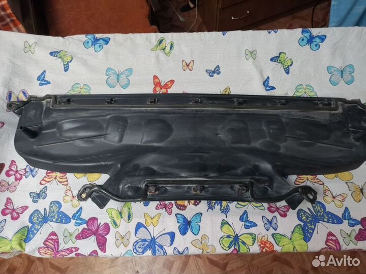 Дефлектор воздушный капота