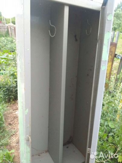 Металлический шкаф