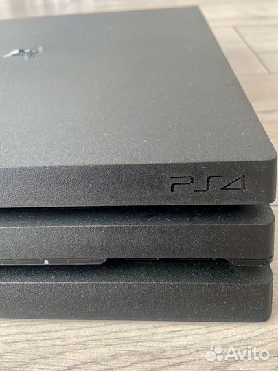 Sony playstation 4 PS4 pro 1tb