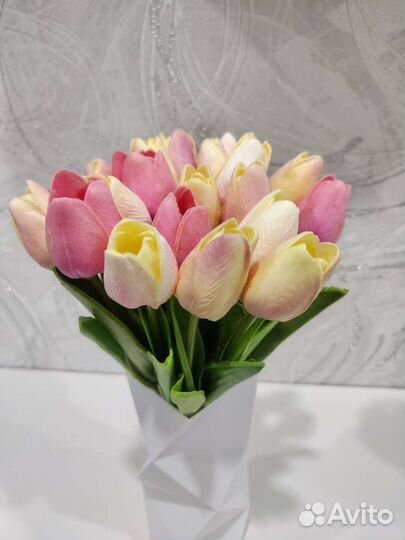 Искусственные тюльпаны