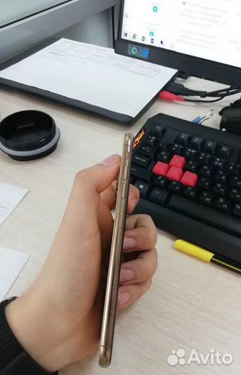 iPhone Xs Max, 64 ГБ