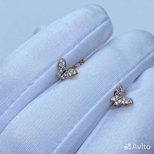 Золотые серьги с камнем