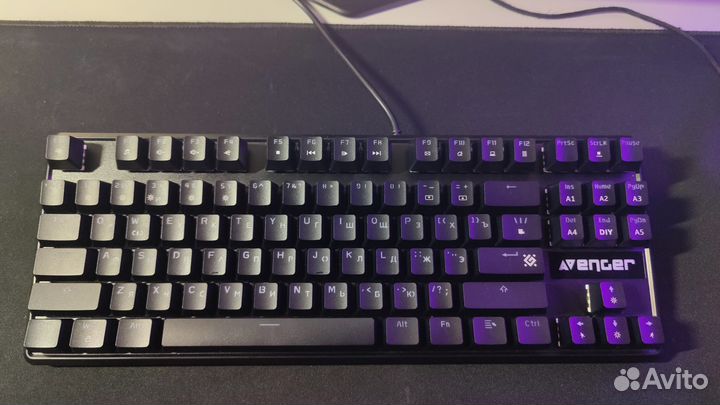 Механическая клавиатура 80 defender avenger