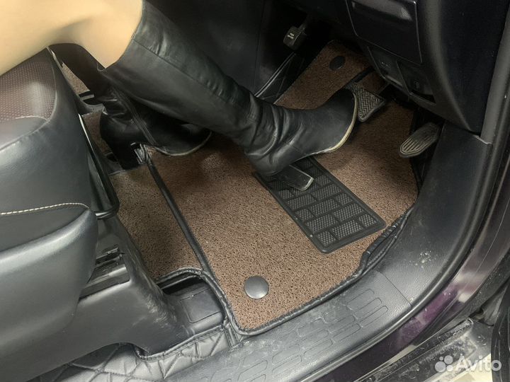 3Д коврики в салон Lexus IS200t
