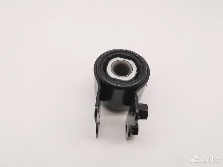 Сайлентблок переднего рычага на Ford