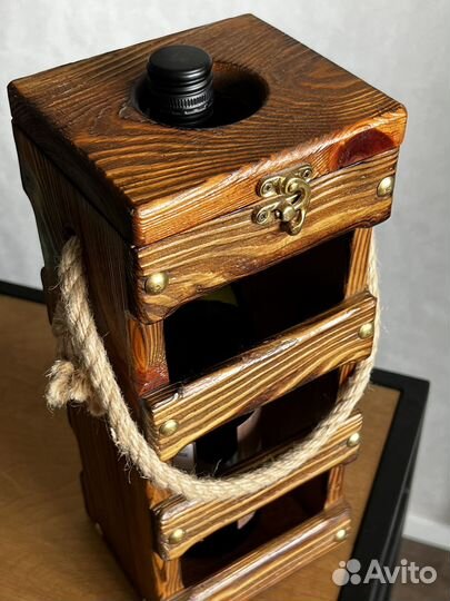 Деревянная коробка для бутылки вина подарочня