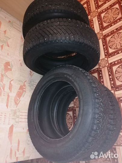 Gislaved Nord Frost 200 215/65 R16 102T