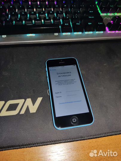 Телефон iPhone