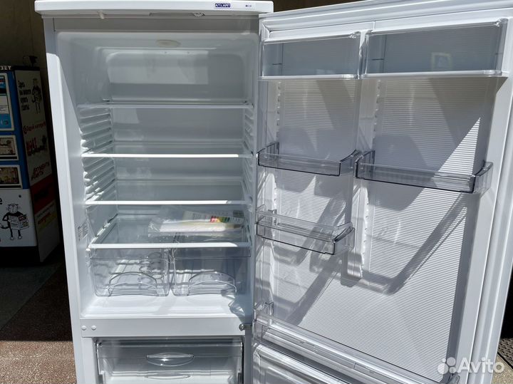 Новый холодильник Атлант