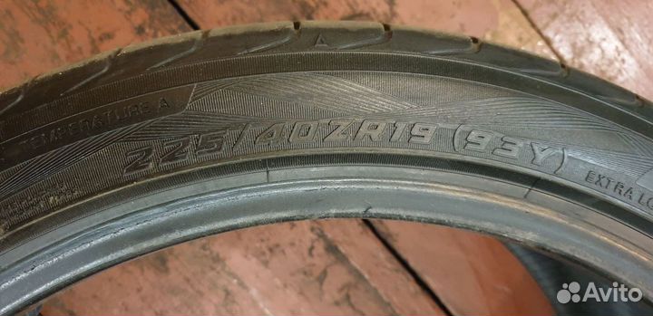 Yokohama Advan Sport V105 225/45 R19 и 245/40 R19 Y