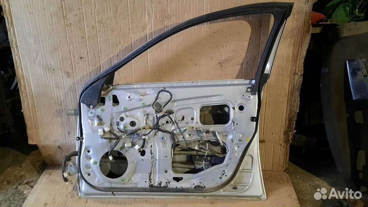 Дверь передняя правая Lexus IS 250/350 2009г