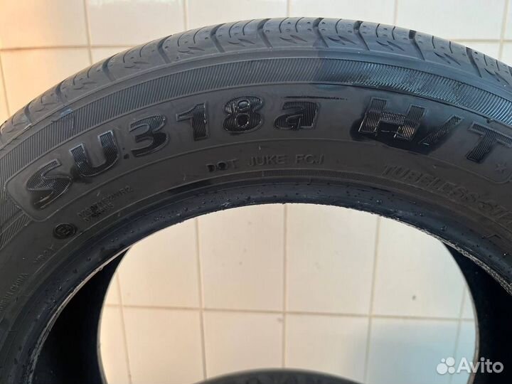 Chaoyang SU318A 215/60 R17