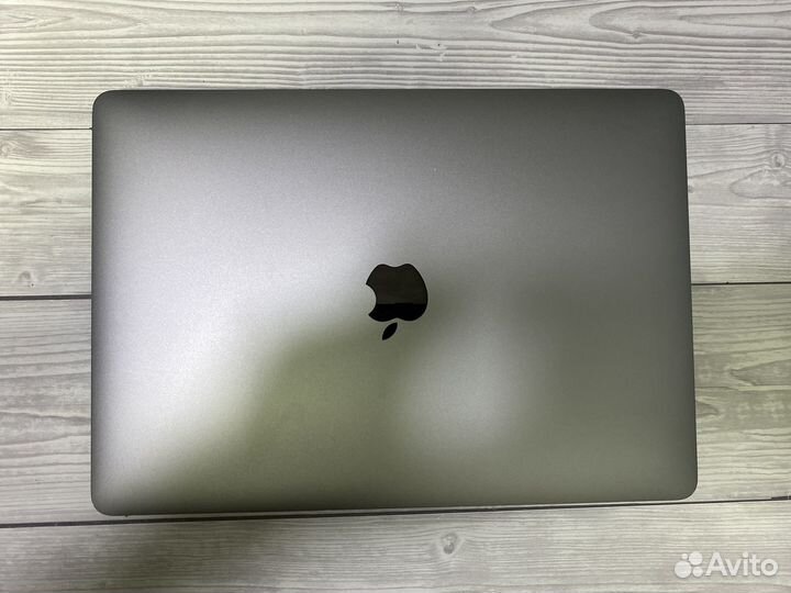 Apple MacBook Pro M1 13