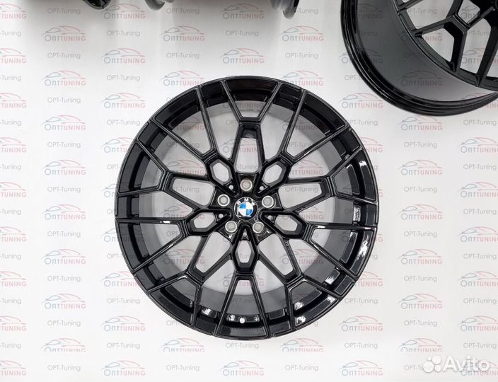 Комплект дисков в стиле BMW 827 R21 черный глянец