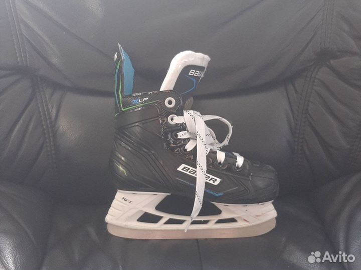 Хоккейные коньки bauer xLp 12 YTH.Детские