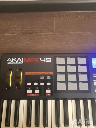 Akai MPK 49 Professional