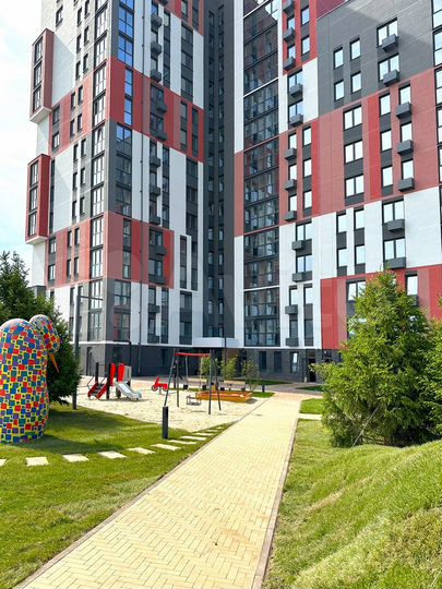 2-к. квартира, 67 м², 14/15 эт.