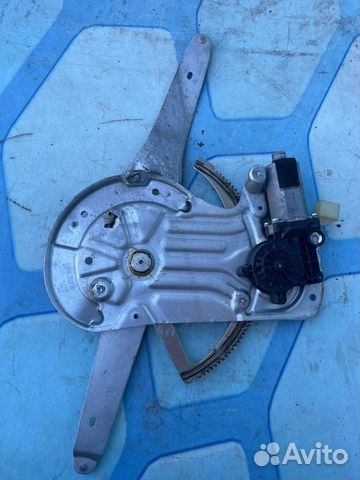 Стеклоподъемник передний правый 30762639