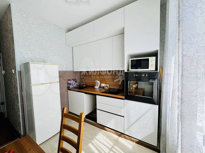 2-к. квартира, 57 м², 1/5 эт.