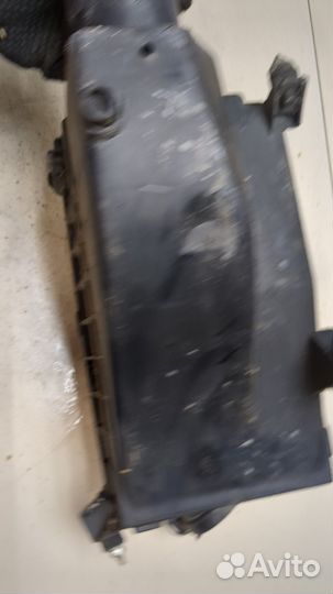 Корпус воздушного фильтра Saab 900, 1995