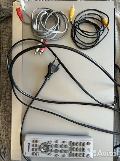 DVD плеер видеомагнитофон samsung svdvd440