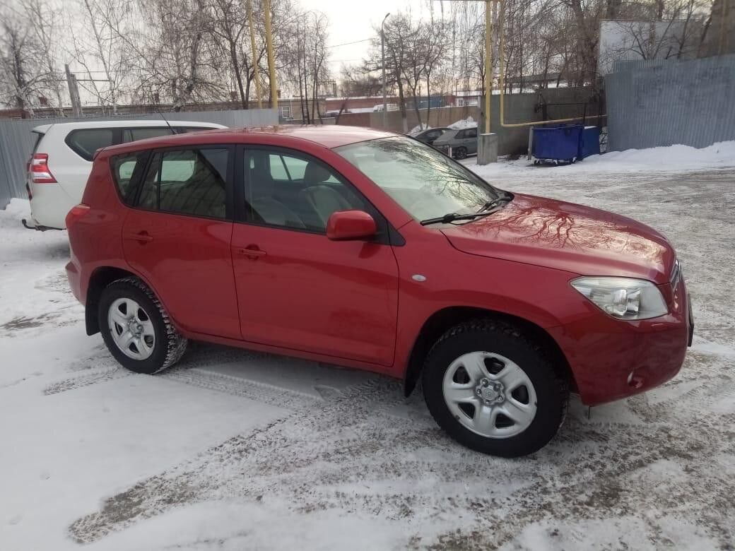 Toyota RAV4: фото владельца