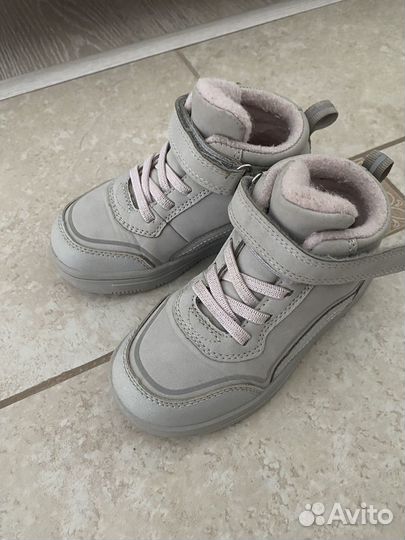 Ботинки демисезонные для девочки 26 размер