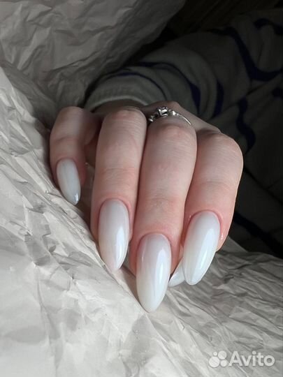 Маникюр с покрытием лаком