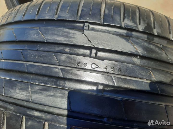 Nokian Tyres Hakka Z 275/40 R20 106Y