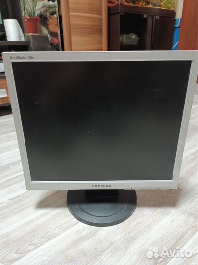 Монитор Samsung