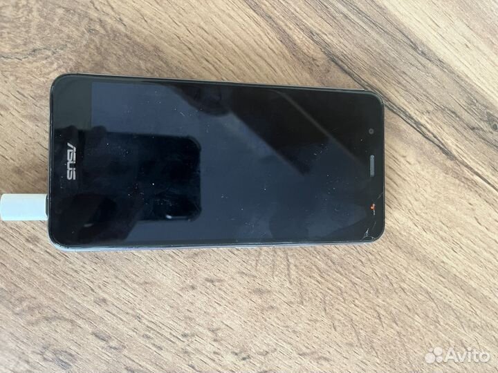 ASUS ZenFone 3 Max ZC520TL, 2/16 ГБ