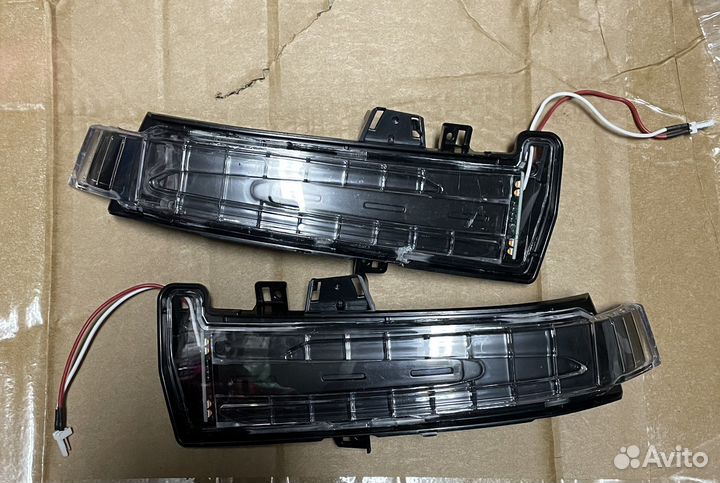 Повторители зеркал AMG