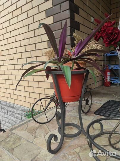 Подставка для цветов