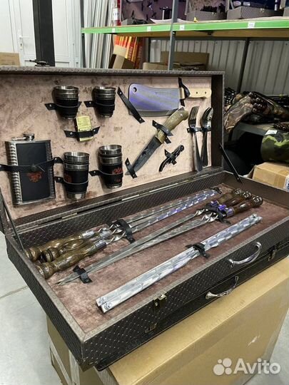 Набор шампуров в футляре