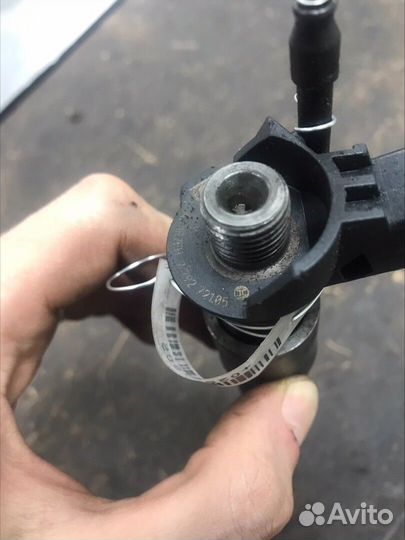 Форсунка топливная BMW 7 E65, 2006