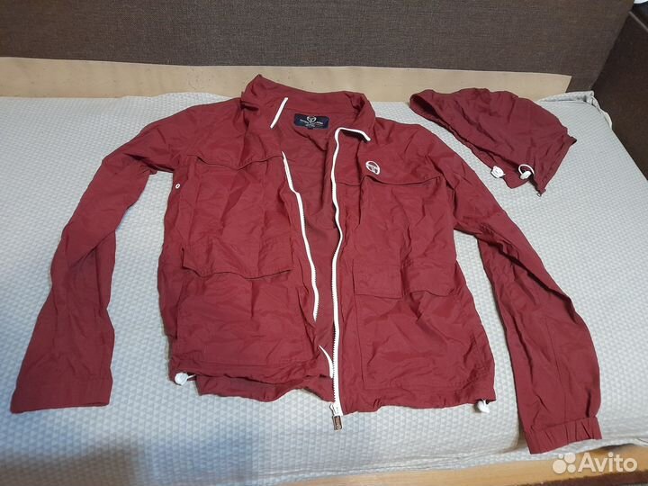 Легкая куртка Sergio Tacchini