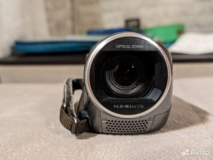 Видеокамера 1080p Panasonic HC-V210