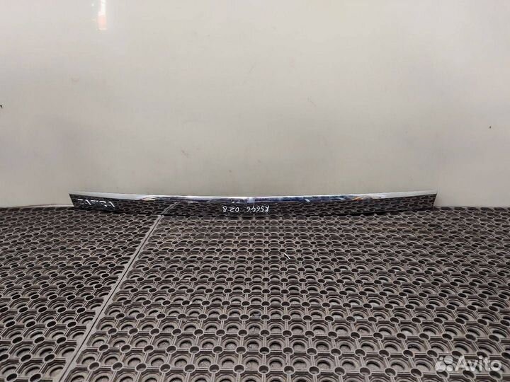 Накладка двери (крышки) багажника Opel Zafira