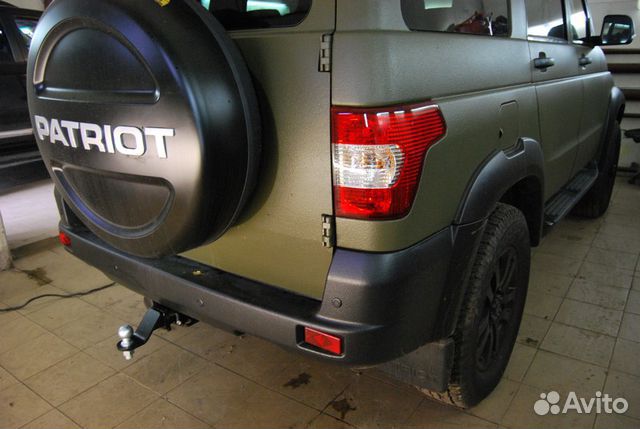 Фаркоп на УАЗ 3163 Патриот под амер. квадрат