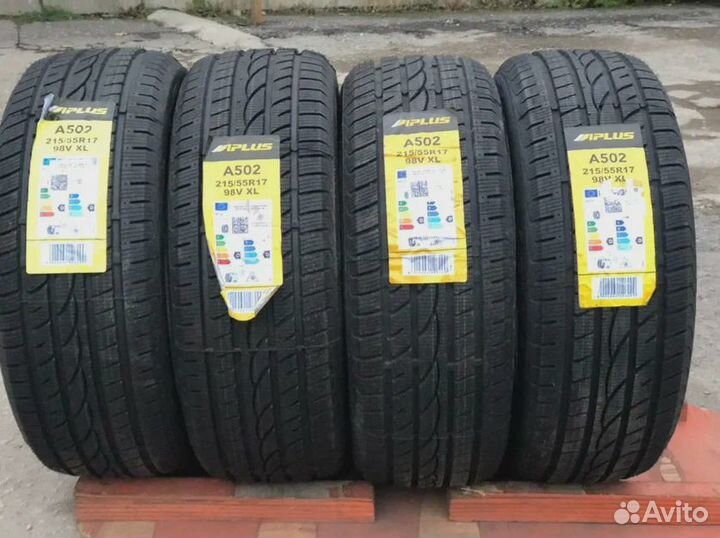 Aplus A502 215/55 R17 98V