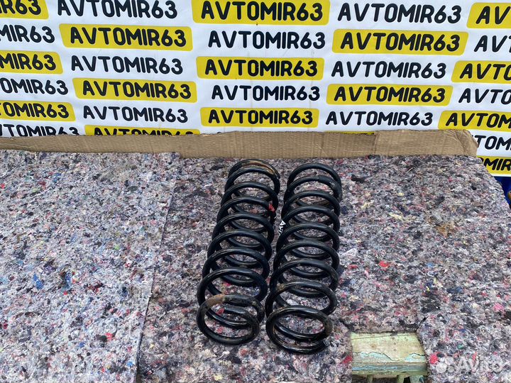 Mitsubishi outlander 1 4G69 задние пружины