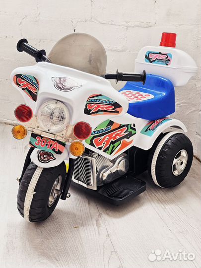 Мотоцикл детский на аккумуляторе белый