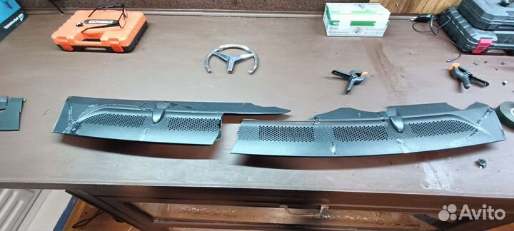 Ветровик на Мерседес B класс