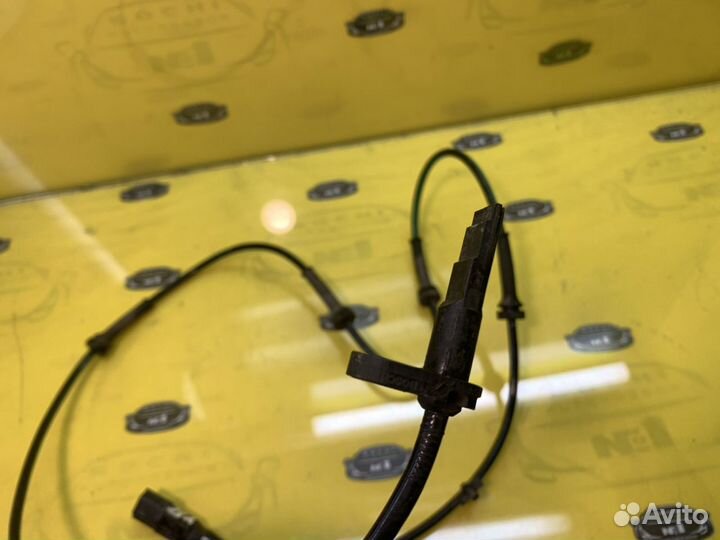 Датчик ABS Infiniti Y51 M25 M37 Q70 M65 Fuga