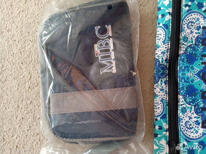 Косметички, ридикюль, несессер