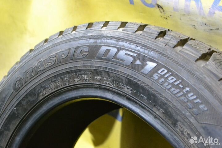 Dunlop Graspic DS1 215/60 R16