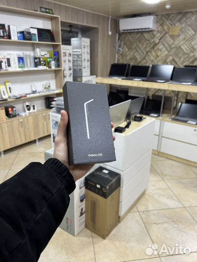 Samsung Galaxy S25, 12/256 ГБ