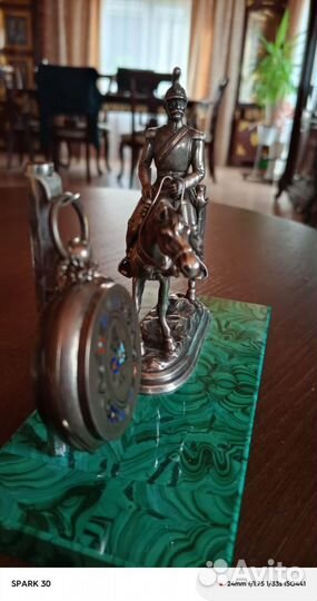 Подчасник с часами (серебро)