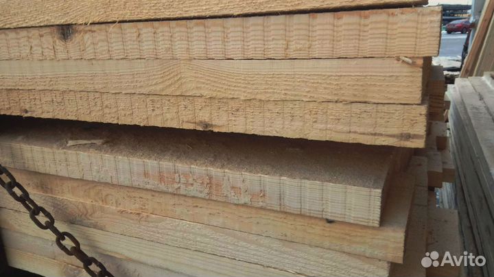 Сосновые доски, натуральность и экологическая чистота в каждом фрагменте