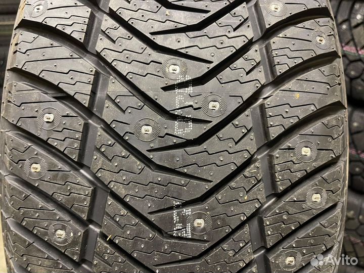 Yokohama IceGuard Stud IG65 265/50 R22 112T